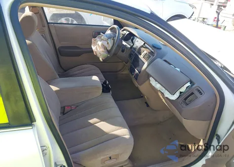 1996 Toyota Avalon Xl/Xls z USA, uszkodzony, nr VIN 4T1BF12B8TU106247